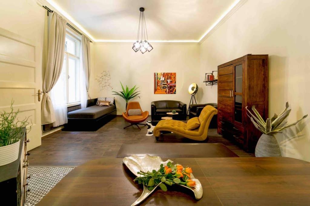 The Best Mondain Apartment Budapest Extérieur photo